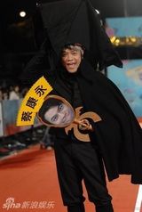 组图：蔡康永七度主持金马奖 搞怪造型盘点