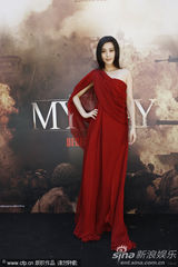 高清组图：《登陆之日》亮相 范冰冰张东健眉目传情