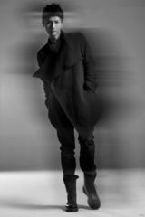 组图：陈楚生时尚大片玩突破 打造美式雅痞男人风