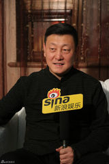 组图：韩磊春晚独唱《老阿姨》接受专访