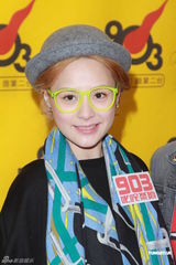 组图：Twins宣传新碟 阿娇曝与外籍男演员拍电影