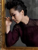 幻灯图：海清本色出镜 成熟优雅气场强大