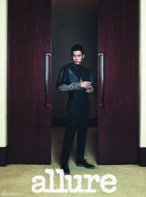 高清图：韩星朱相昱拥裸背女模上演致命诱惑