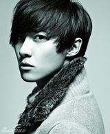 组图：台湾当红小生唐禹哲服饰大片 展秋冬新锐姿态