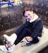 组图：张柏芝“嘟嘴卖萌”生活自拍照曝光