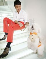 高清图：李光洁亮眼春装曝光 变身时尚新宠