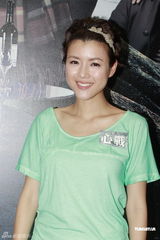 组图：郑少秋新剧与邵美琪激吻 陈豪陈茵媺避忌