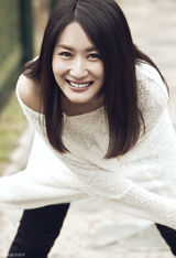 组图：郭珍霓春季写真曝光 青春俏丽小清新扑面