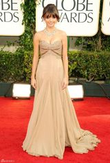 高清图：萨拉-海兰德清新优雅 飘逸长裙宛若女神