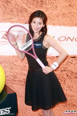 组图：林志玲不心急感情事 拒谈对言承旭未忘情