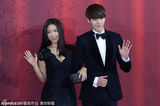 高清：金宇彬朴信惠装点国剧盛典 携手亮相红毯