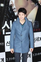 高清图：李政宰新片试映 宋智孝河智苑红毯斗艳