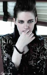 高清组图：克里斯汀-斯图尔特登封面黑衣冷艳