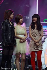 组图：湖南卫视跨年演唱会快女快男现场彩排