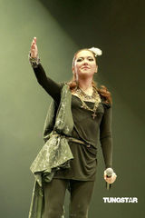 高清组图：卫兰个唱卫诗捧场 黎明阿娇现身支持