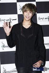 组图：具俊晔朴政珉等出席韩国首尔时装秀