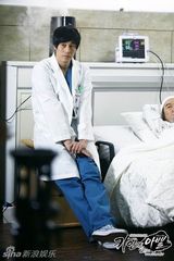 策划：校服军装白大褂 韩版美男制服诱惑