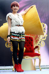 组图：梁静茹叹制作人不好当 新专辑首刷封面现瑕疵