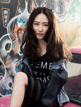 组图：美女作曲家林天爱个性写真曝光 妩媚迷人