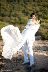 高清图：梁咏琪百张婚礼大片庆纸婚 重温幸福时刻