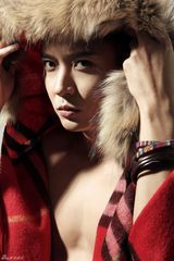 组图：张丹峰狂野写真熟男魅惑