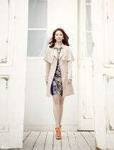 明星爱街拍43期：型男靓女秋季风衣搭配