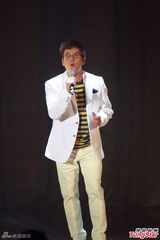 组图：慈善晚会谭咏麟等献唱 港姐冠军亮相庆功