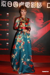 组图：容祖儿避谈刘浩龙 笑杜汶泽新片低俗