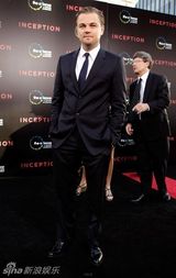 幻灯：《盗梦空间》洛杉矶首映 莱昂纳多左拥右抱