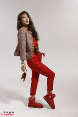 组图：谢婷婷多变造型演绎鞋履自称喜欢纽约