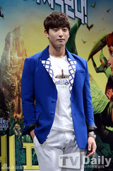 组图：郑珍云韩胜妍为《丛林传说》配音