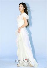 组图：韩棒球女神崔熙拍写真宣传新节目