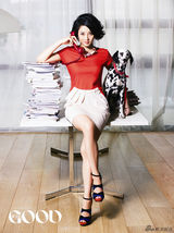 组图：殷桃OL写真曝光尽显妩媚干练