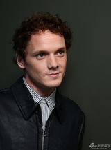 组图：《唯爱永生》主创写真 抖森贾木许潮男范