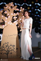 组图：林凡携新专辑归来 变美亮相否认整形