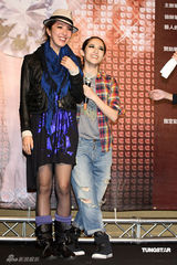 幻灯图集：萧亚轩庆功 表示已完成母亲对其期许