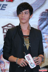 组图：汪东城曾沛慈亮相新剧发布会 汪东城自曝渴望谈恋爱