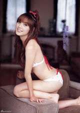 高组图：前超女陈怡日本拍写真 比基尼制服齐上阵