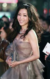 高清图：金像奖惊艳女星张静初 引领春季发型时尚