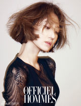 组图：高俊熙拍写真裸身秀锁骨性感妩媚