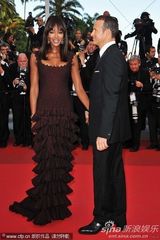组图：《海狸》戛纳首映 影后福斯特牵手吉布森