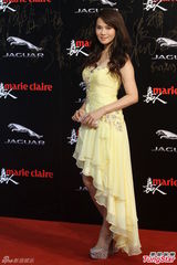 组图：绯闻男女杨幂俞灏明同场 李小璐大露美胸