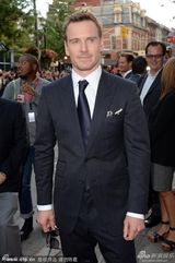 组图：《为奴十二年》首映 皮特变净面小生