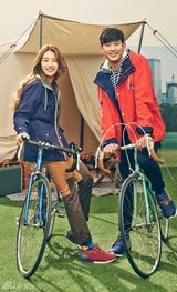 组图：金秀贤撇女神携秀智拍户外写真朝气蓬勃