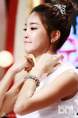 组图：《顺位女》现场大公开 金智敏权敏中亮相