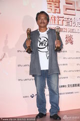 组图：谢铭祐获最佳台语男歌手最佳台语专辑奖