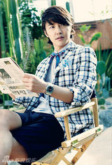 组图：韩星尹相铉全新服装写真 春意盎然温暖阳光