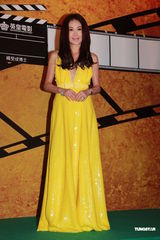 组图：任达华惠英红温碧霞加盟英皇电影艺人部