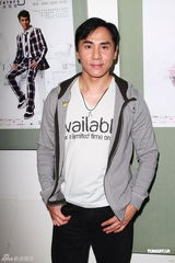 组图：周慧敏助阵黄凯芹个唱 曝对方不会用手机