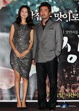 高清图：《大酱》媒体首映式 主演李瑶媛刘承龙出席